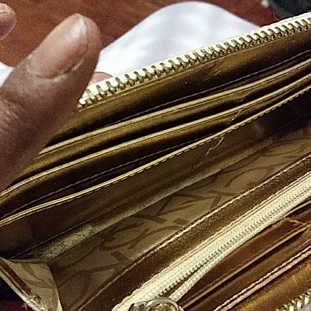 Wallet - Picture 4 of 4
